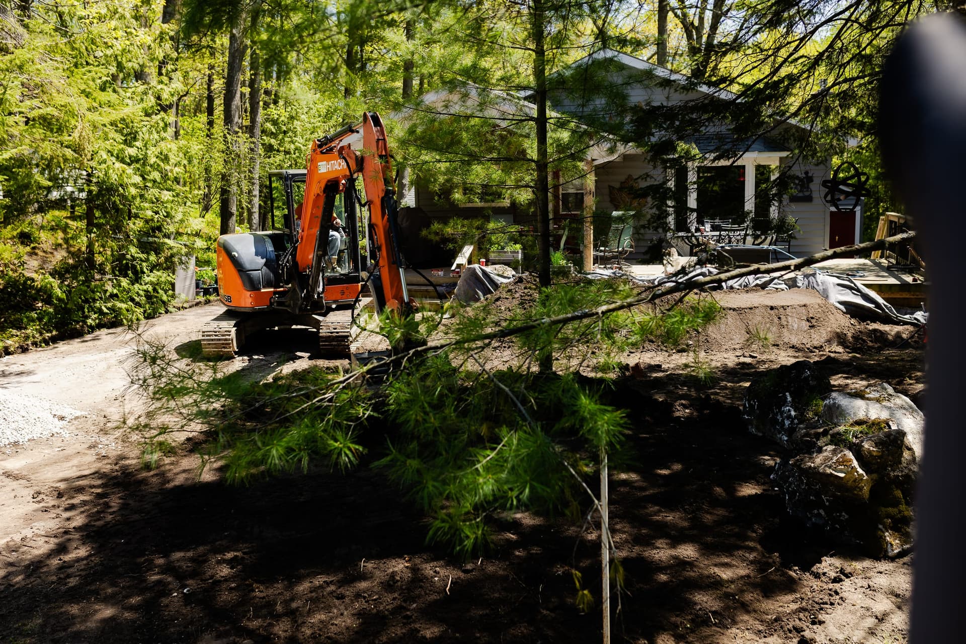 Stuart Thomas Construction — excavation and grading in South Georgian Bay — Stc 250