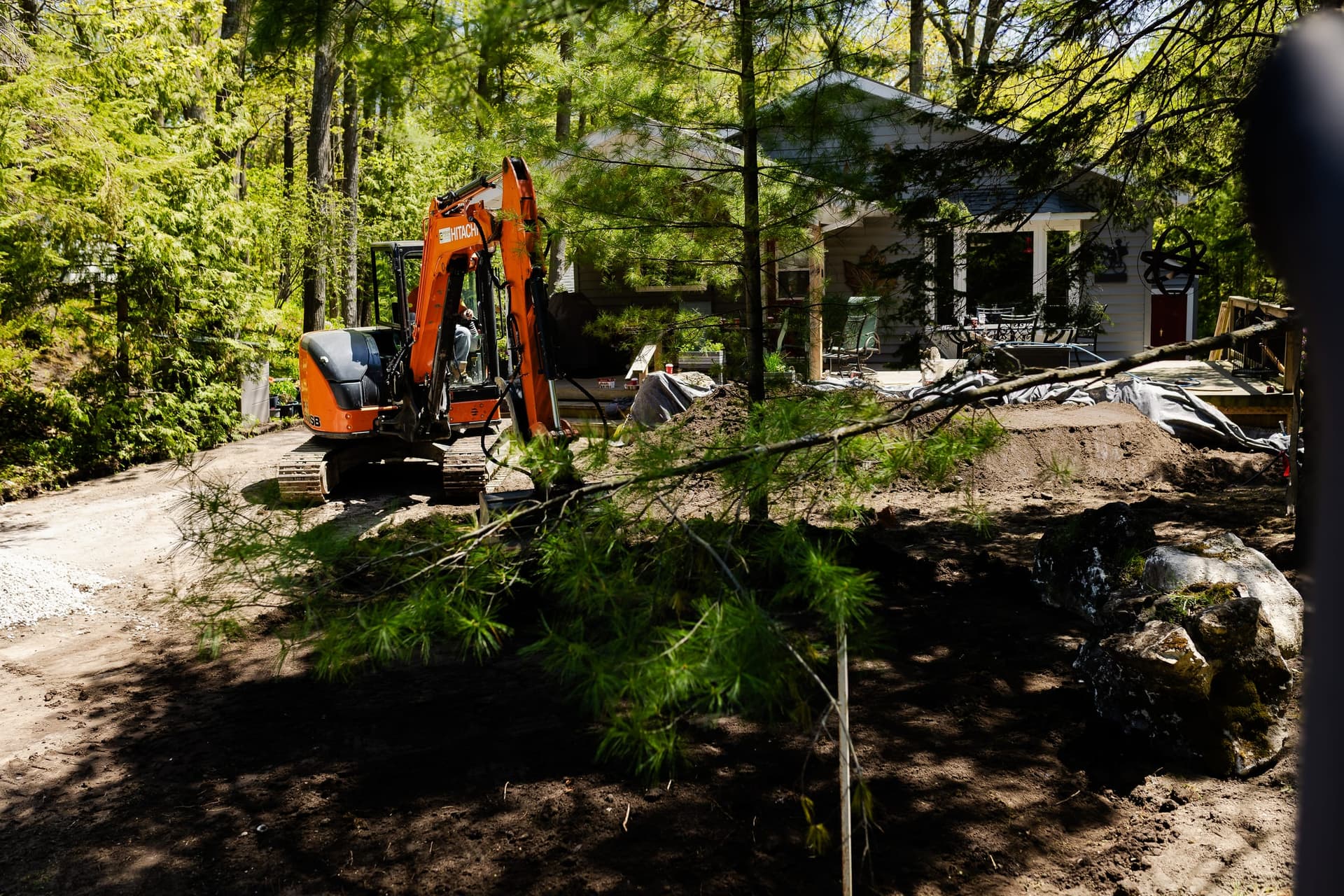 Stuart Thomas Construction — armour stone and retaining wall project in South Georgian Bay — Stc 251