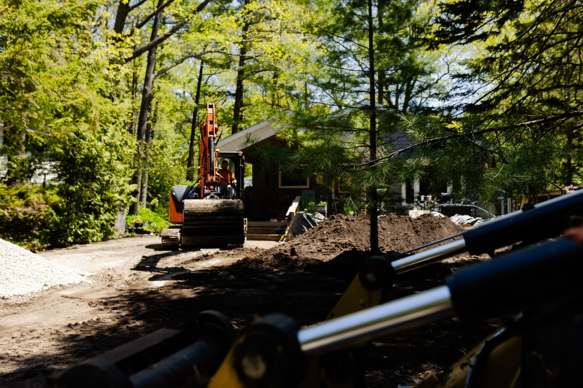 Stuart Thomas Construction — armour stone and retaining wall project in South Georgian Bay — Stc 261